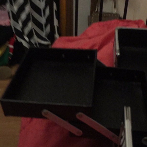 Makeup case - Picture 4 of 8